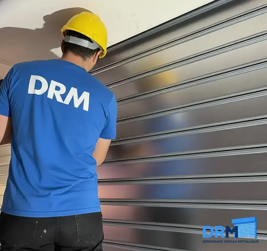 Dépannage rideau métallique en urgence — équipe DRM intervenant 24h/24 Versailles